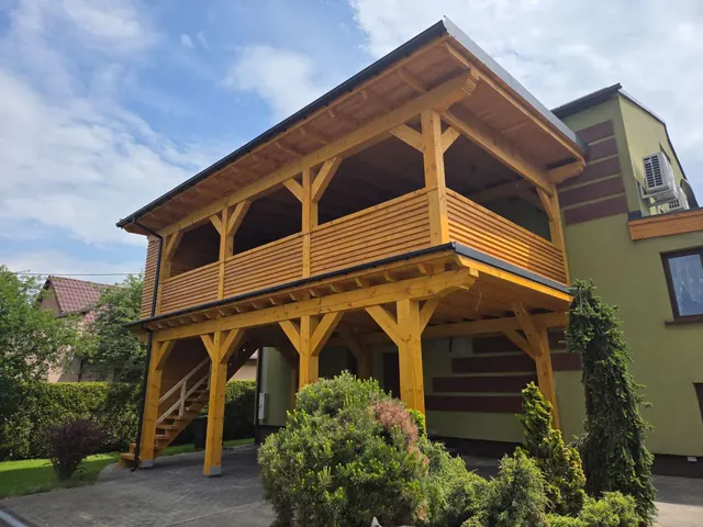 Wiata drewniana - realizacja TM Dachy-Daszki 1